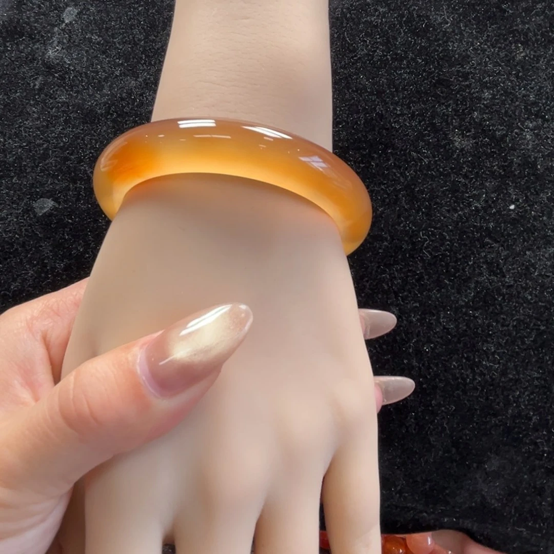 手镯玛瑙/玉髓未镶嵌