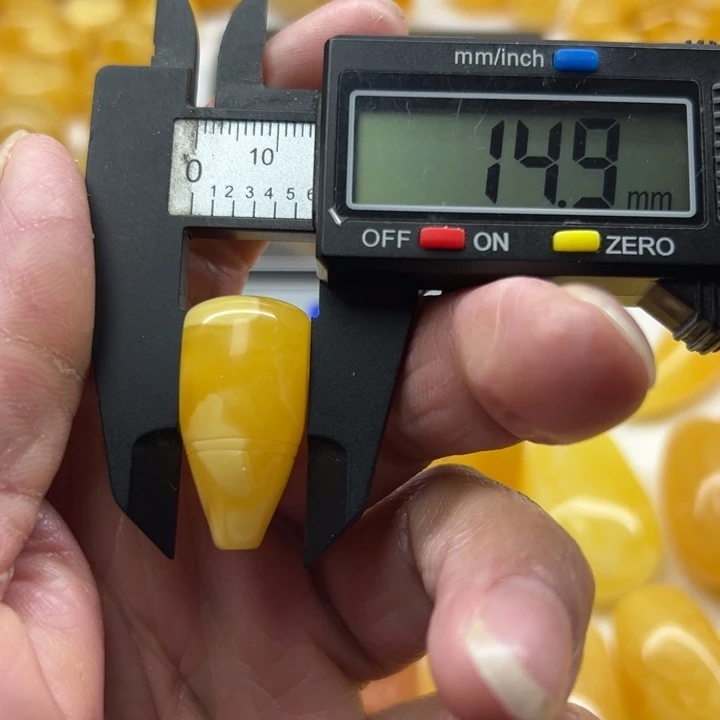 琥珀（矿物珀）未镶嵌裸石