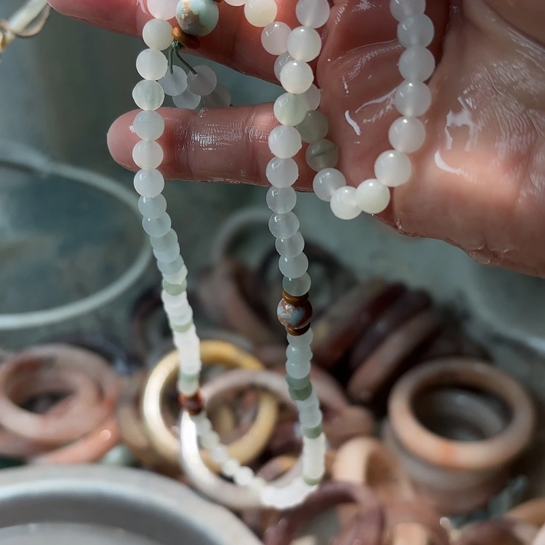 石英质玉未镶嵌手镯