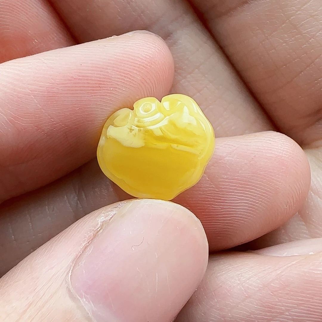 未镶嵌琥珀珠宝奇石蜜蜡