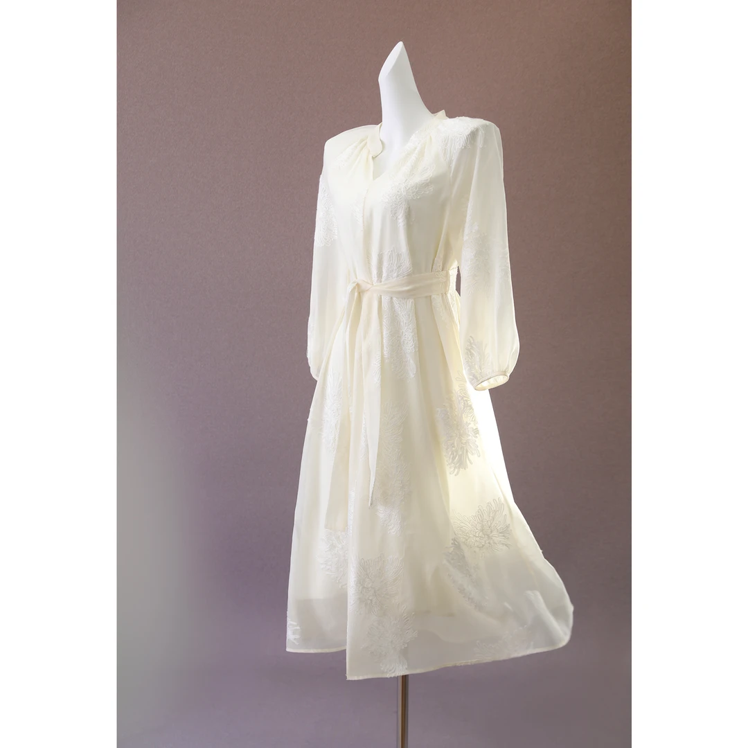 【赵大喜】现货！小富婆长裙版 | 气质重工绣花中袖长款连衣裙