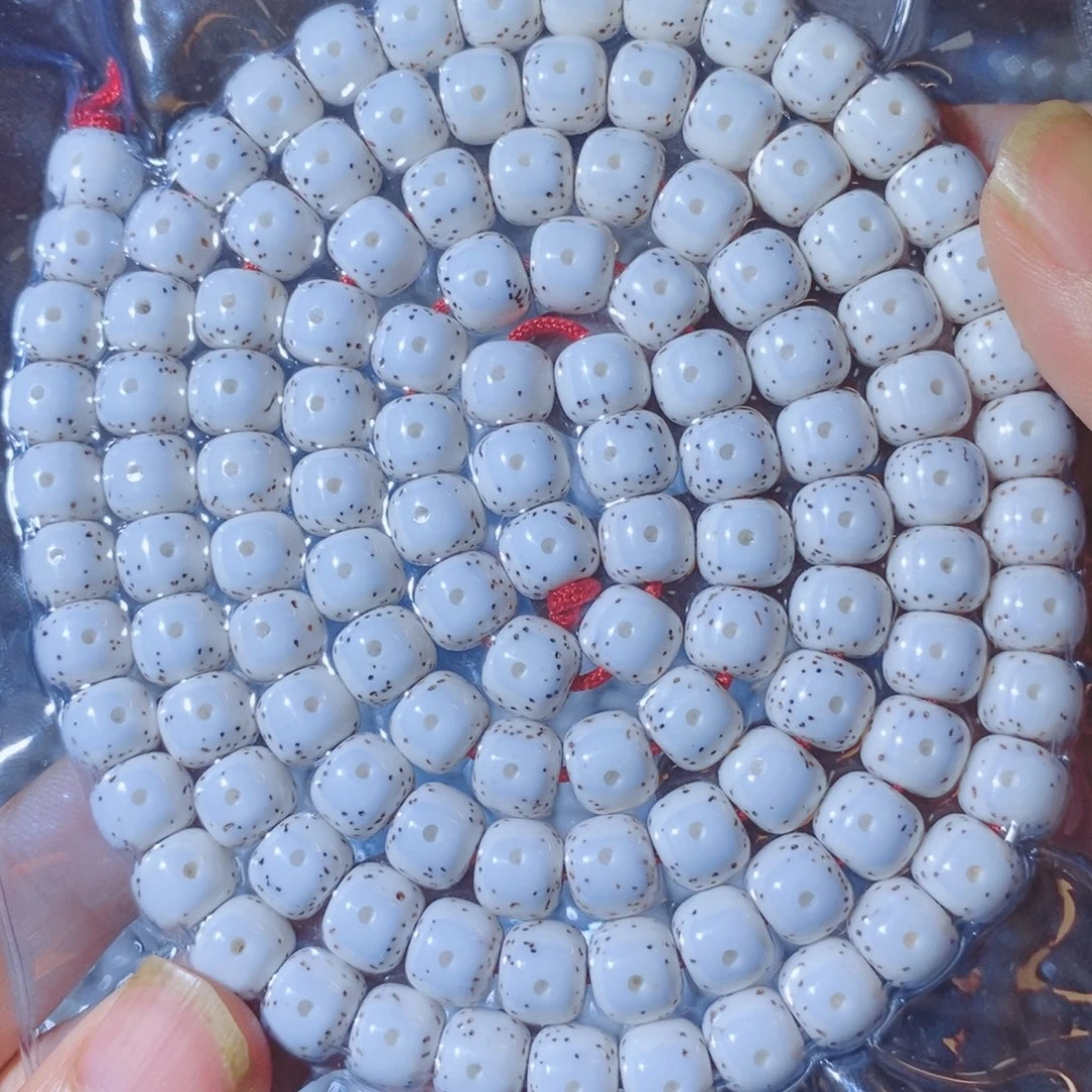 我***静星月菩提吊坠Cfggbbbjjjk