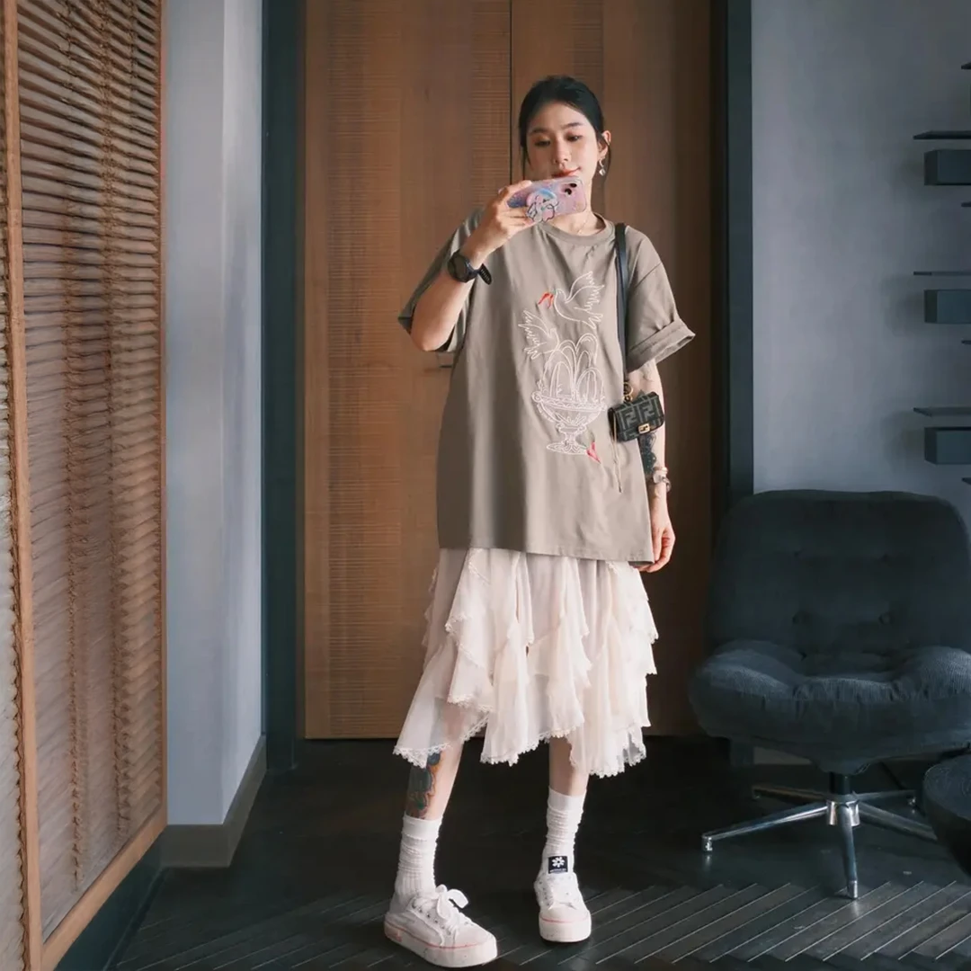 2025夏季新款女宽松圆领复古美式刺绣短袖T恤女上衣百搭半身裙子