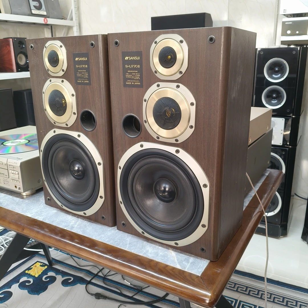 8新  无源音箱一对，邮费自理