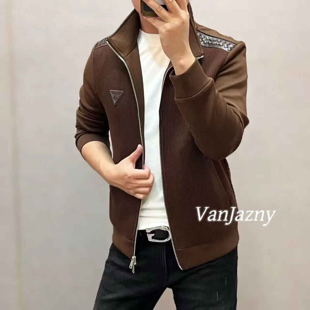 新款高端男士时尚休闲针织拼接立领三角标夹克外套8120-3