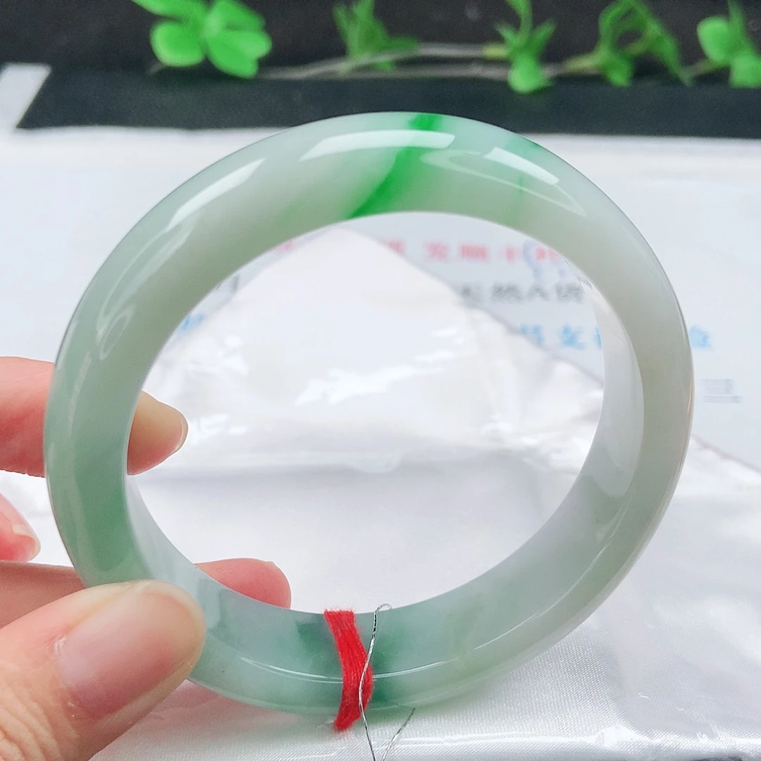 翡翠未镶嵌手镯61圈