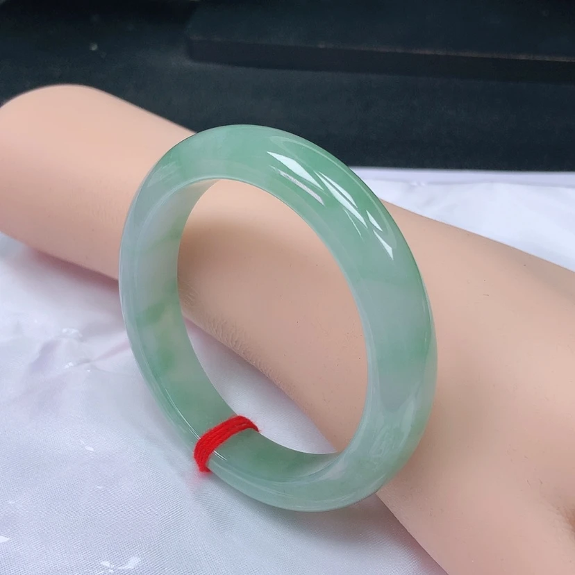 【闪购商品】翡翠手镯未镶嵌乌****仓，