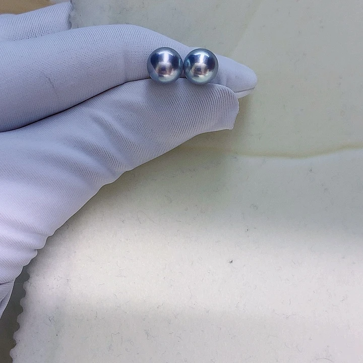 18K金镶嵌耳钉7.5-8海水珍珠