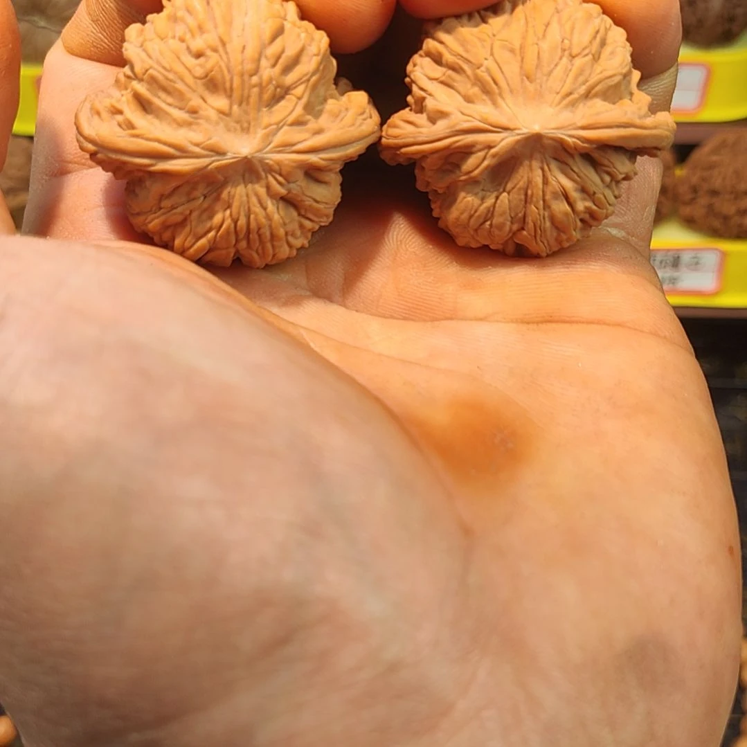 文玩核桃吊坠山地磨40