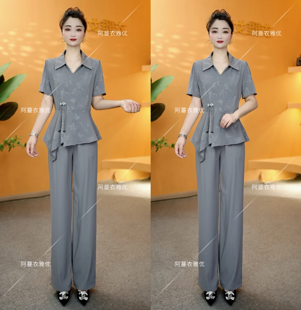 【衣雅严选】8112-1806#新款重磅丝缎立体压花订珠盘扣上衣+裤子