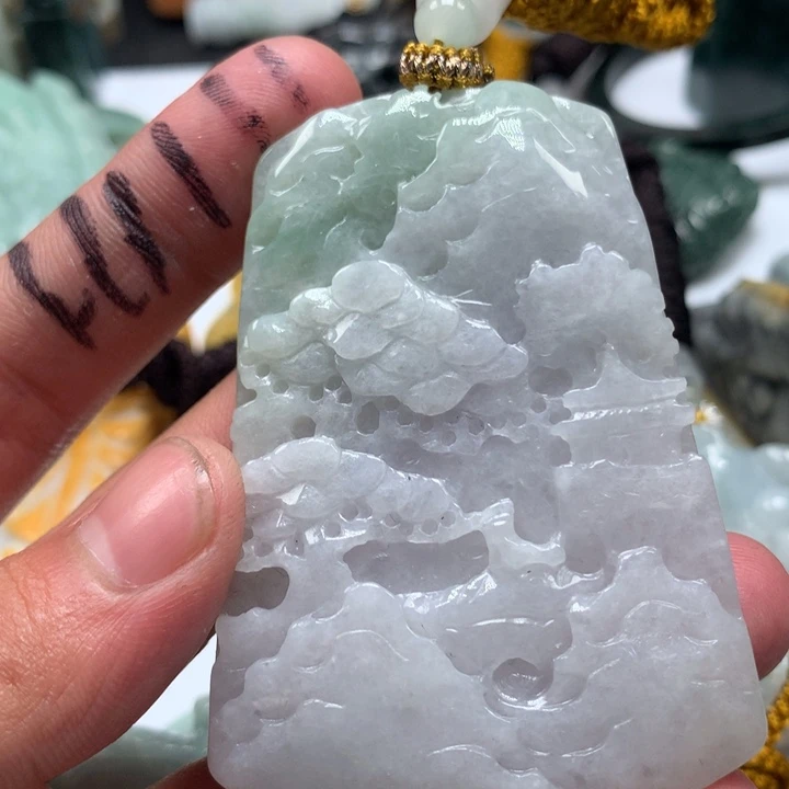 翡翠未镶嵌颈饰保真天然a货翡翠