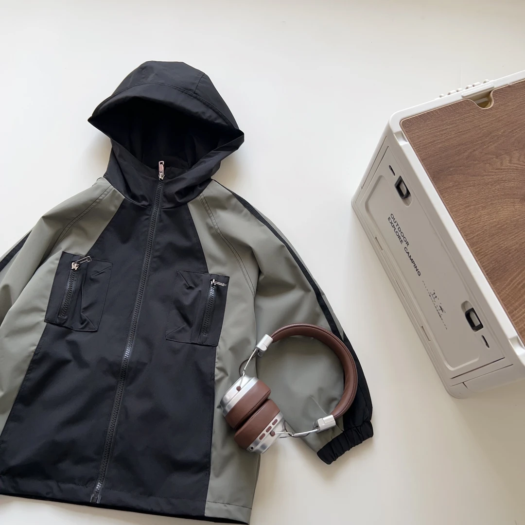 柳柳定制 2025春季儿童新款时尚拼接潮流冲锋衣 JC5199