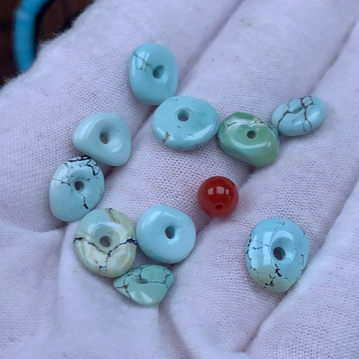 南红玛瑙未镶嵌珠宝奇石