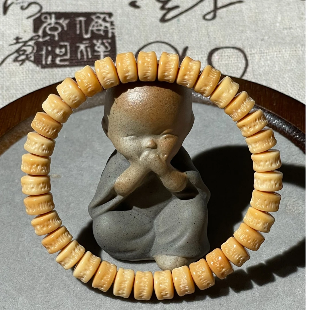 白玉菩提卡9（实尺8.6）龙嘎单圈35颗