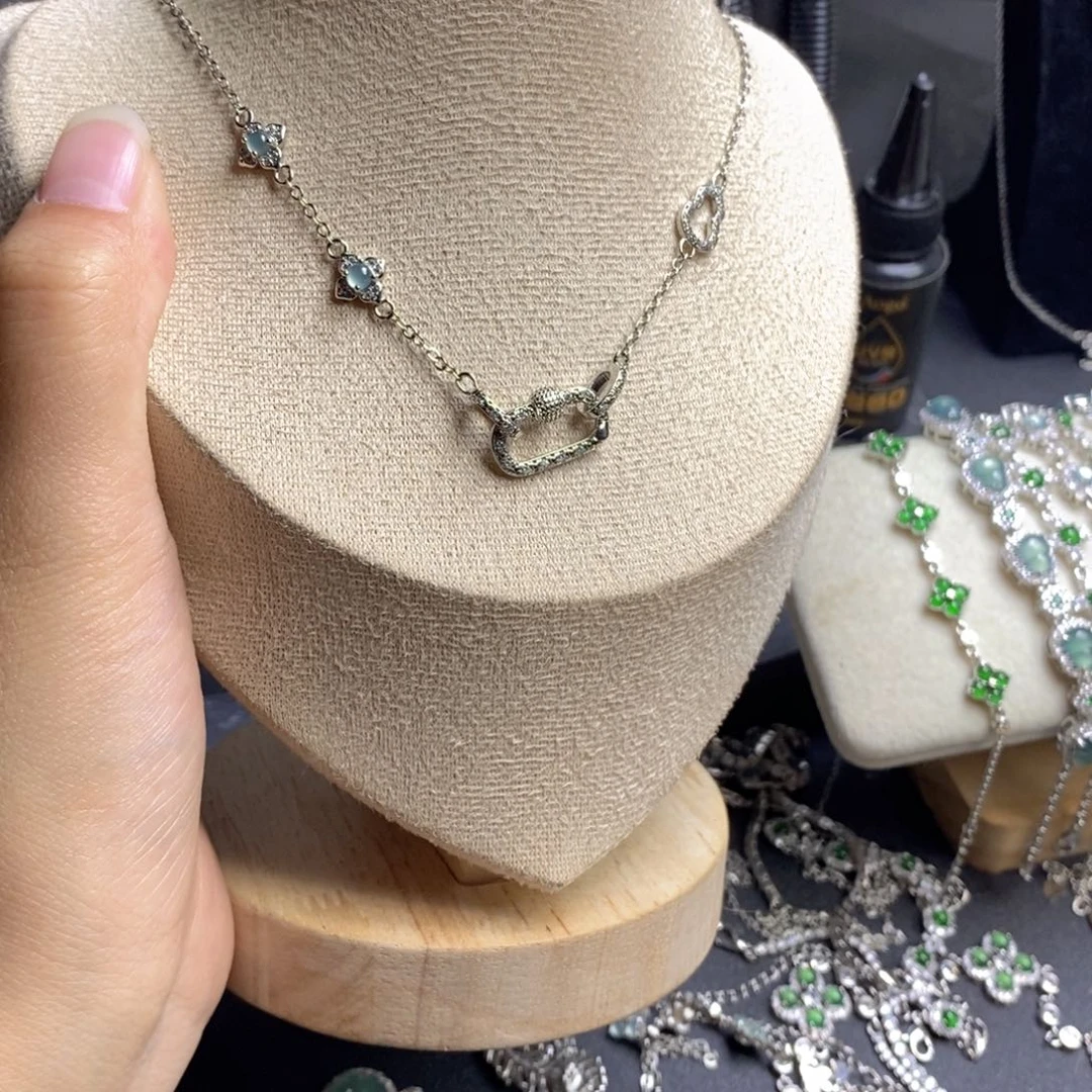 翡翠未镶嵌颈饰天然