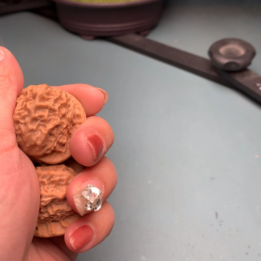 文玩核桃把件瓷娃娃3940