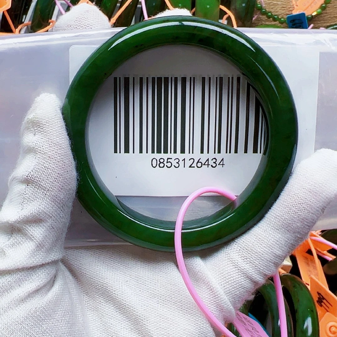 胖***孚和田玉未镶嵌手镯