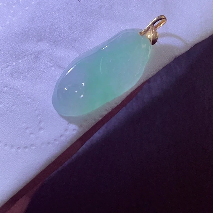 翡翠18K金镶嵌颈饰翡翠