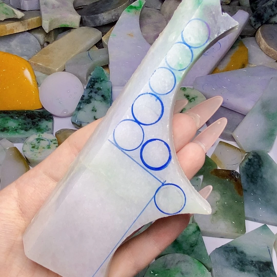 颈饰未镶嵌翡翠翡翠