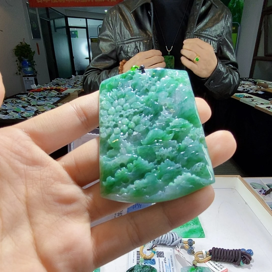 颈饰未镶嵌翡翠翡翠