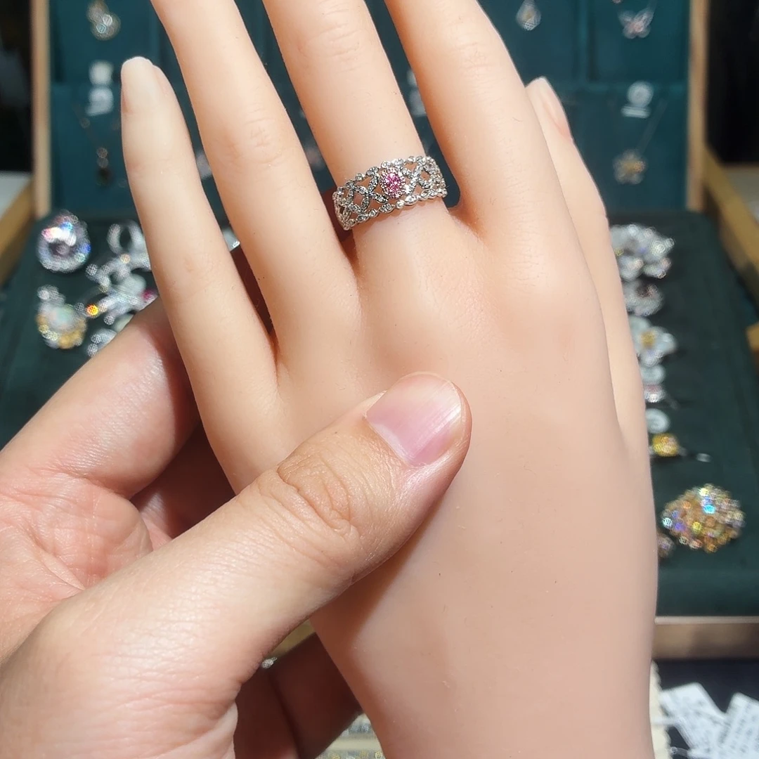 钻石戒指/指环18K金镶嵌