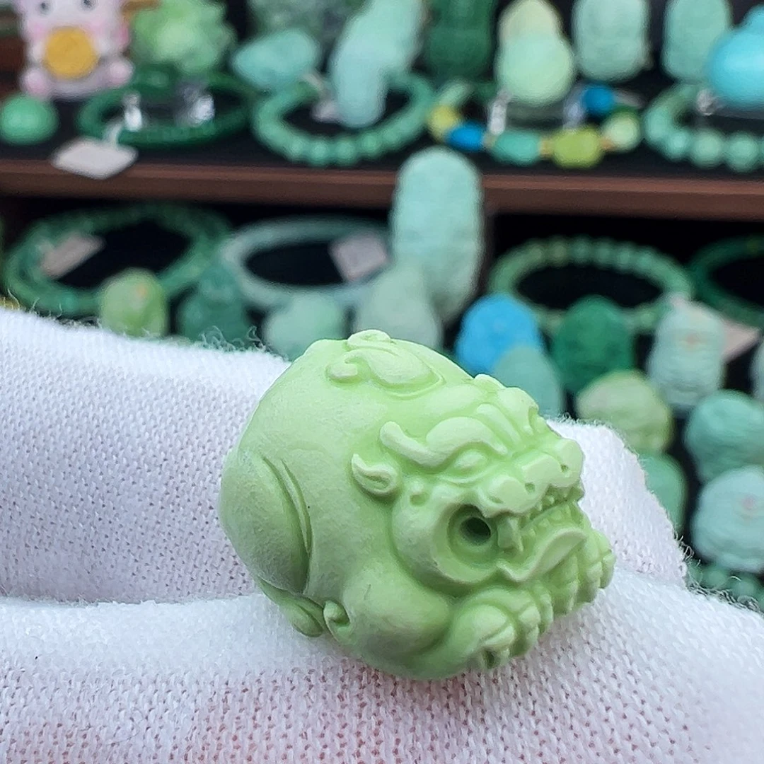 墨***炎绿松石未镶嵌绿松石主播璐璐