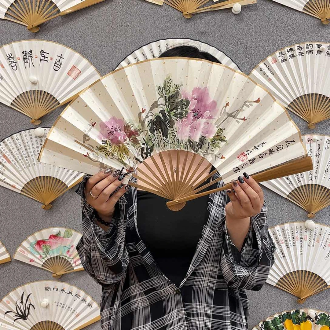 国画10寸-仿乌木福利折扇（默认粘好）