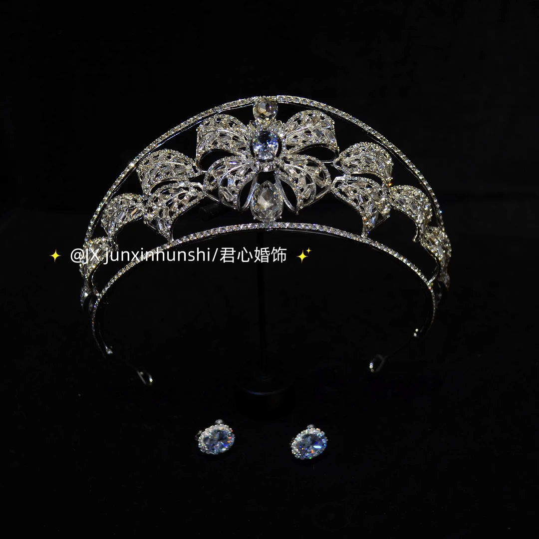 君心家 M2新娘简约水钻蝴蝶结皇冠耳夹套装新娘饰品