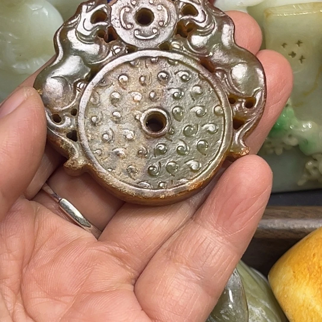 和田玉（糖玉）未镶嵌挂件