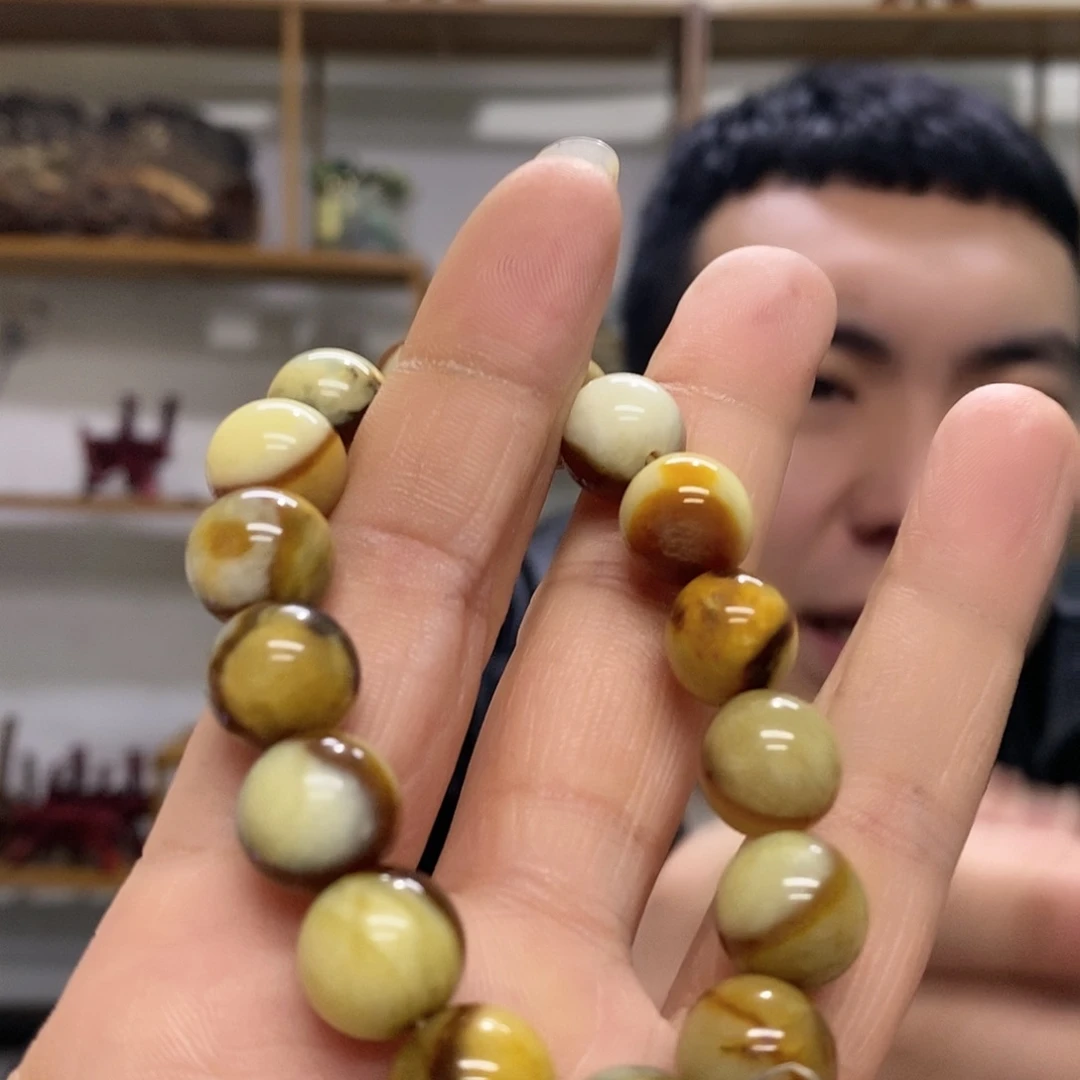 蛇纹石玉手串未镶嵌