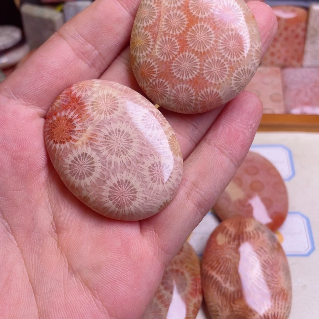 啤***。硅化玉吊坠合金精品8