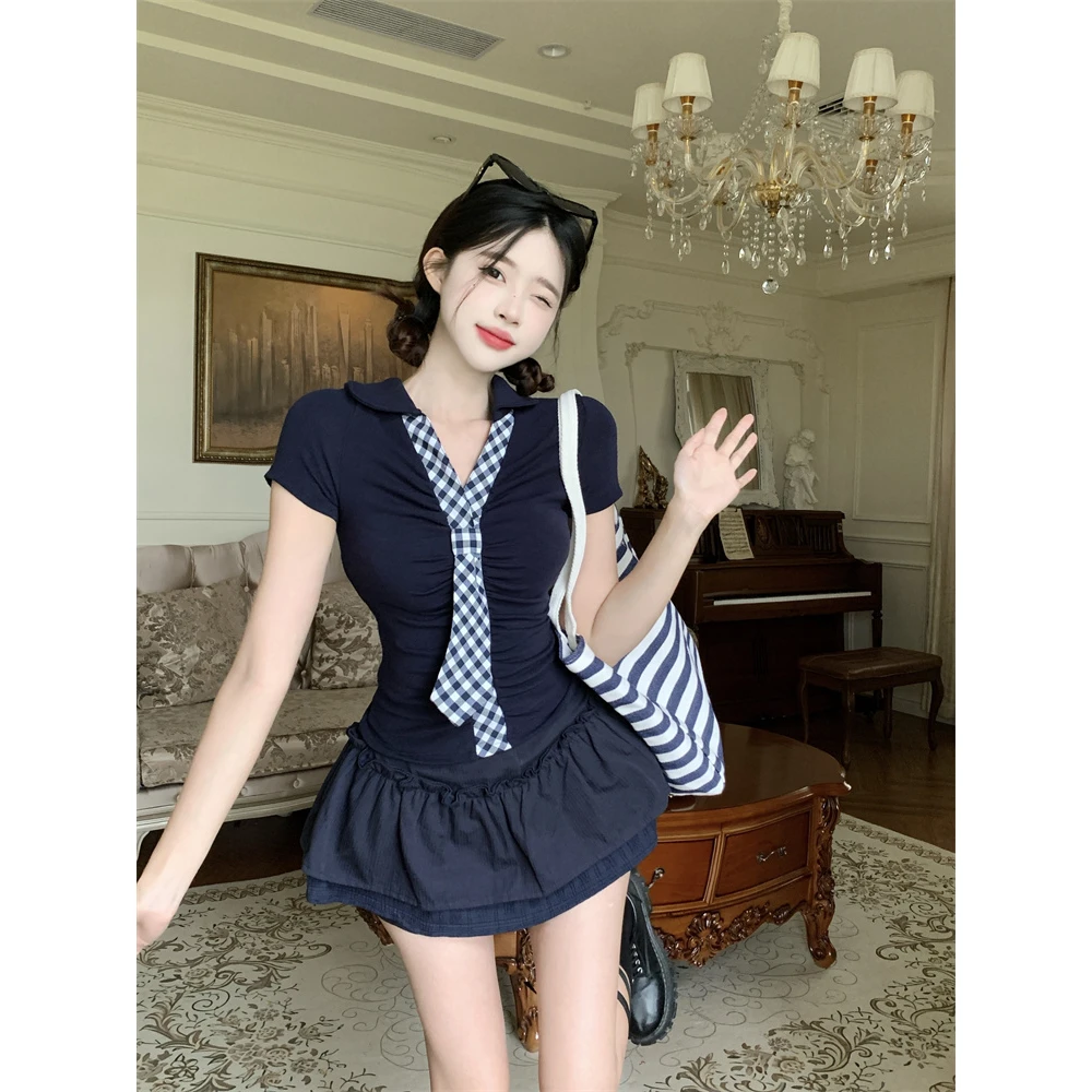 辣妹显瘦翻领纯欲风短袖上衣搭配高腰半身a字短裙套装