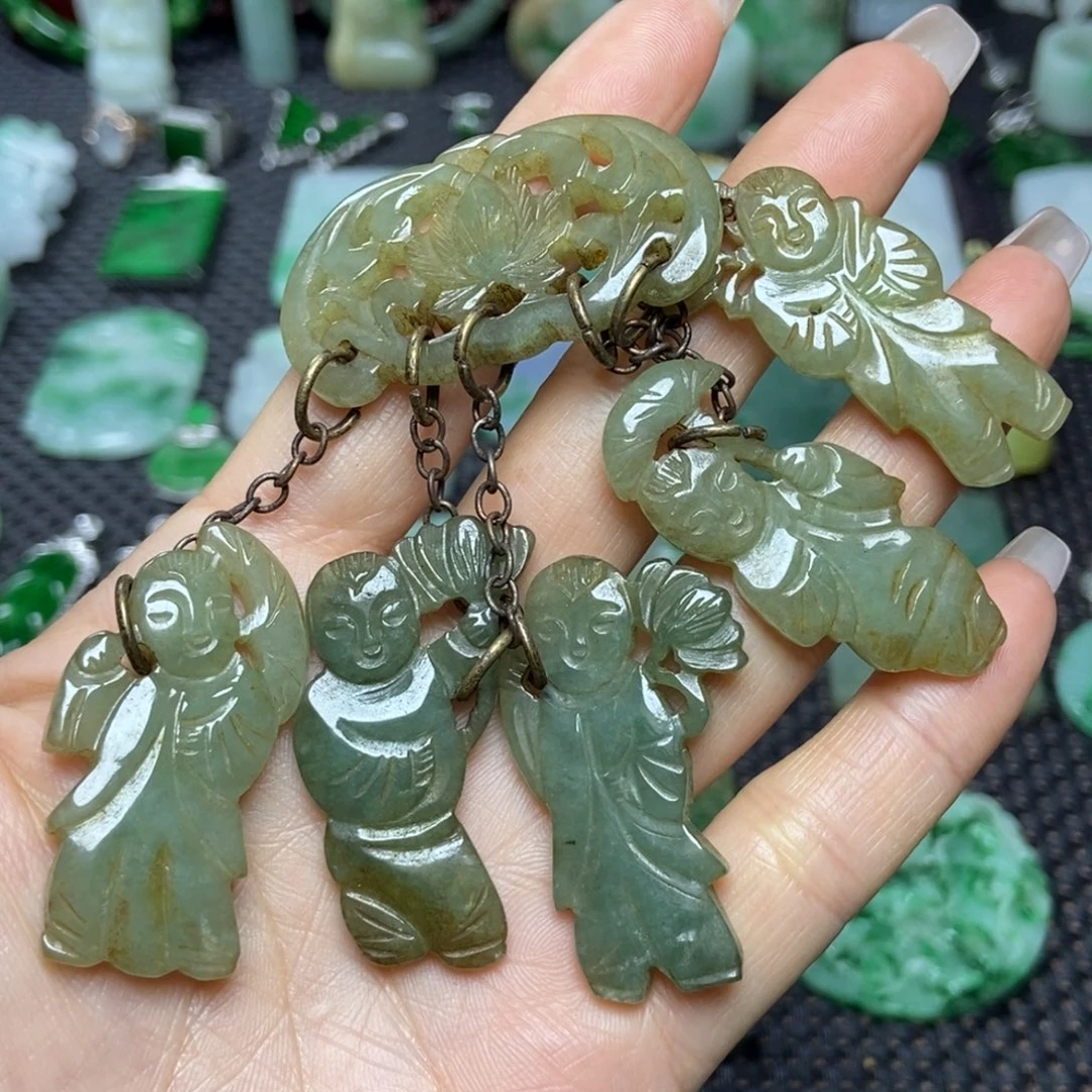 翡翠未镶嵌挂件清