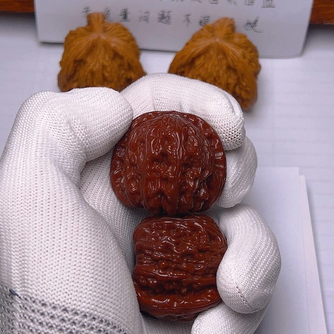 @***$木质文玩核桃白狮子