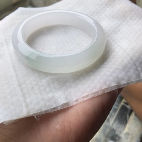 暖***阳未镶嵌手镯石英质玉（金丝玉）加工定制