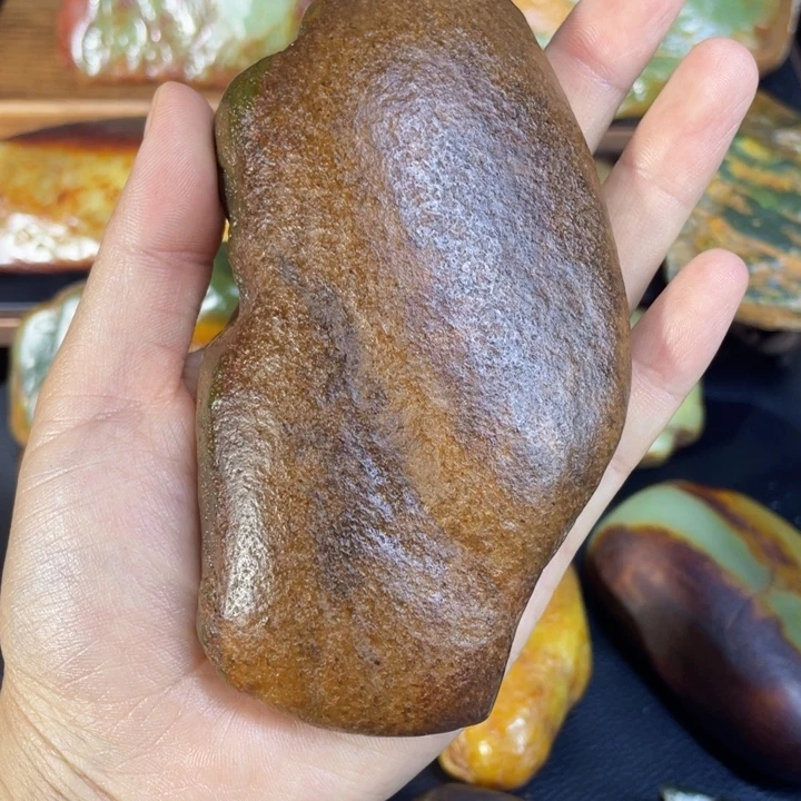 冷***计未镶嵌和田玉（糖玉）珠宝半成品