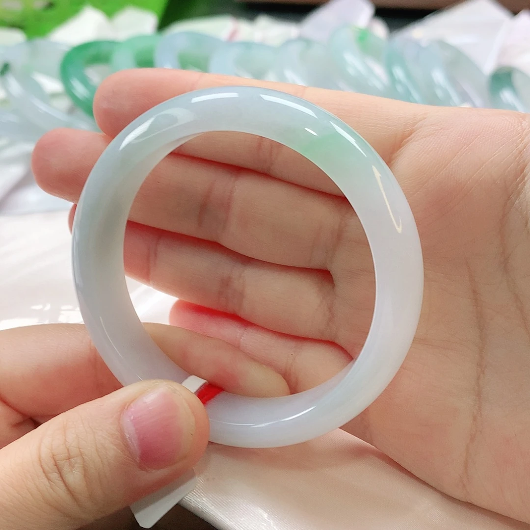 翡翠未镶嵌手镯缅甸天然翡翠手镯