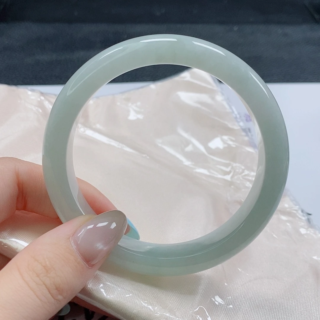 【闪购商品】未镶嵌手镯翡翠538号