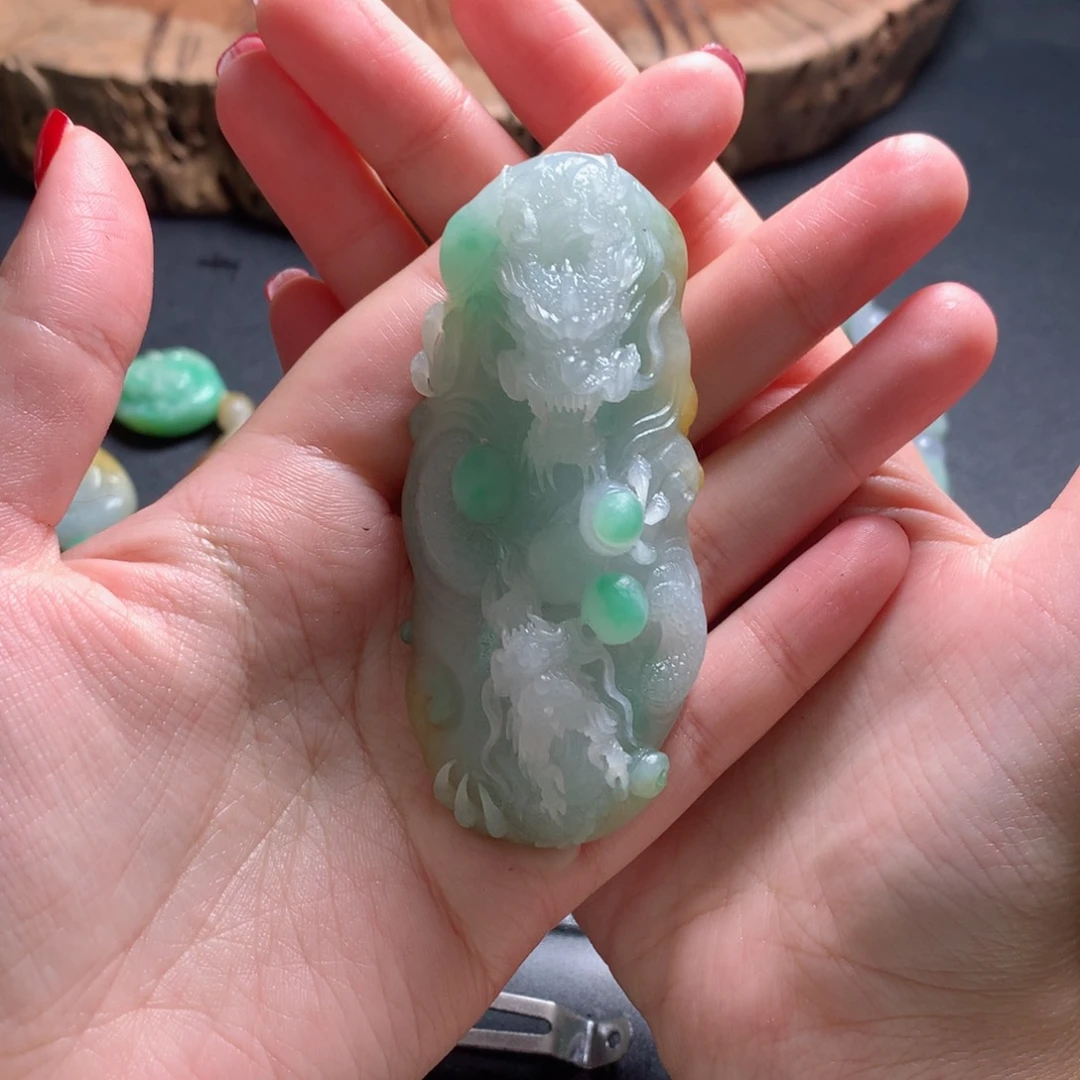 定制翡翠未镶嵌悟****?翡翠