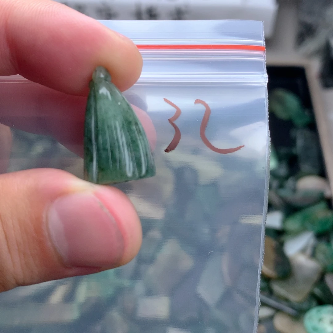 未镶嵌独山玉珠宝半成品