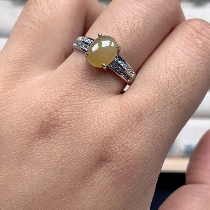 翡翠未镶嵌戒指戒指