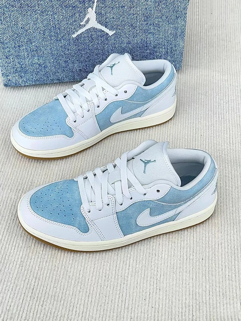 Air Jordan 1 男女同款低帮蓝白色休闲板鞋运动篮球鞋官方正品