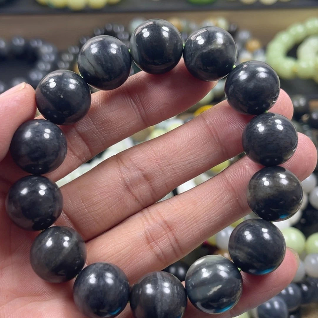 和田玉手串未镶嵌