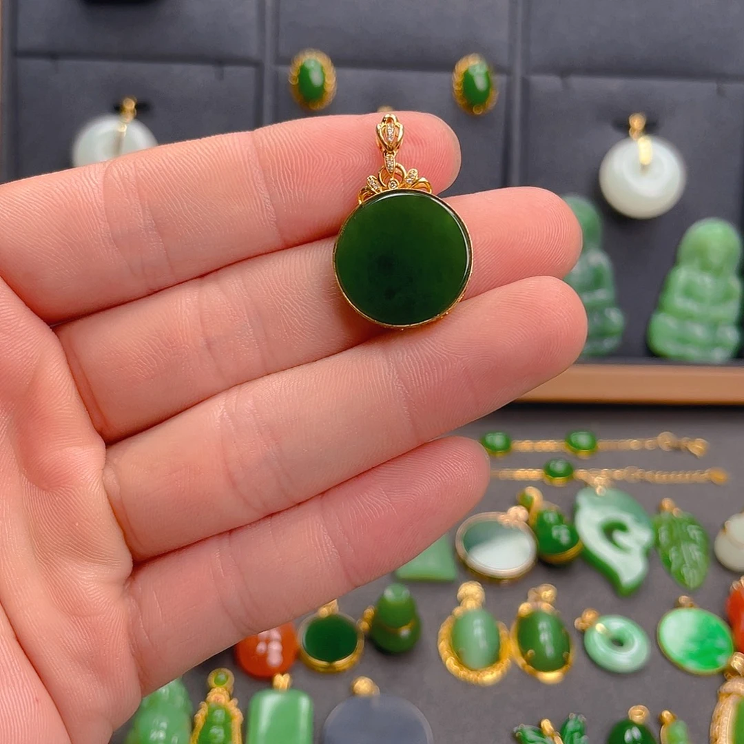 和田玉（碧玉）18K金镶嵌吊坠(不含链)