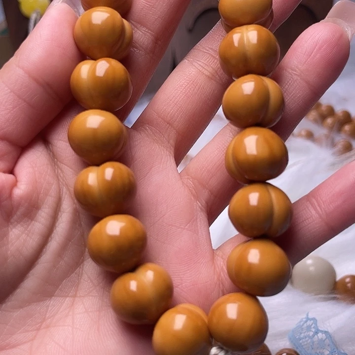 猴头核桃吊坠15尺寸柯基屁桃