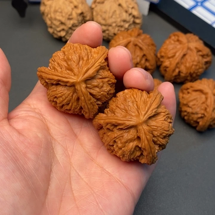 文玩核桃吊坠?*?核桃