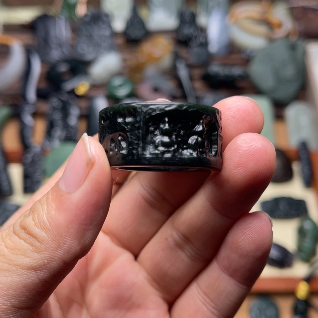 和田玉未镶嵌挂件