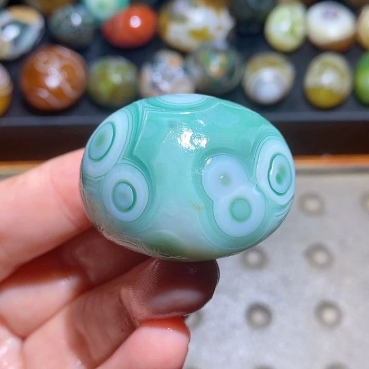 未镶嵌玛瑙/玉髓珠宝半成品73
