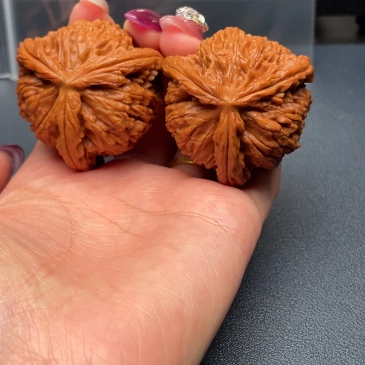 k***m吊坠文玩核桃白狮子