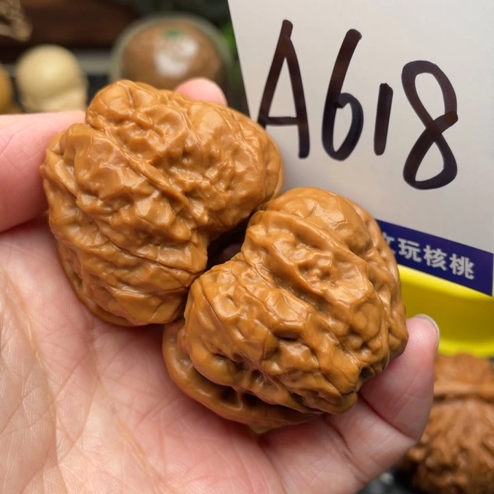 桃核把件蛤蟆头43